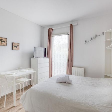 Le Petit Magny Apartment Luaran gambar