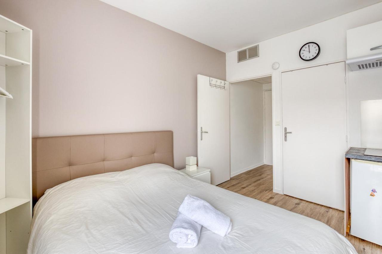 Le Petit Magny Apartment Luaran gambar