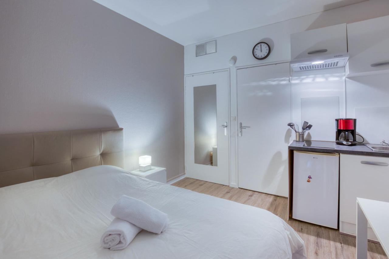 Le Petit Magny Apartment Luaran gambar