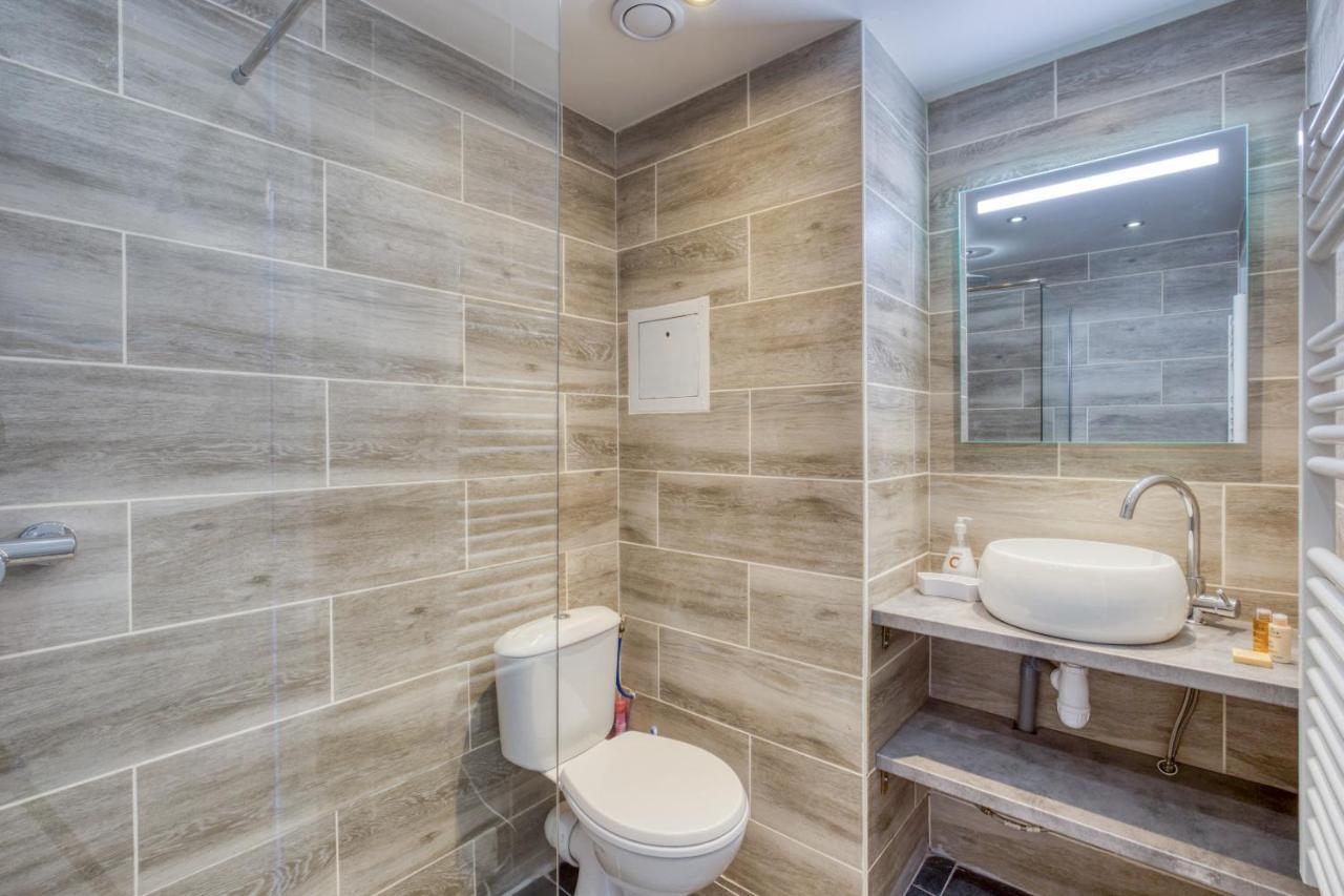 Le Petit Magny Apartment Luaran gambar