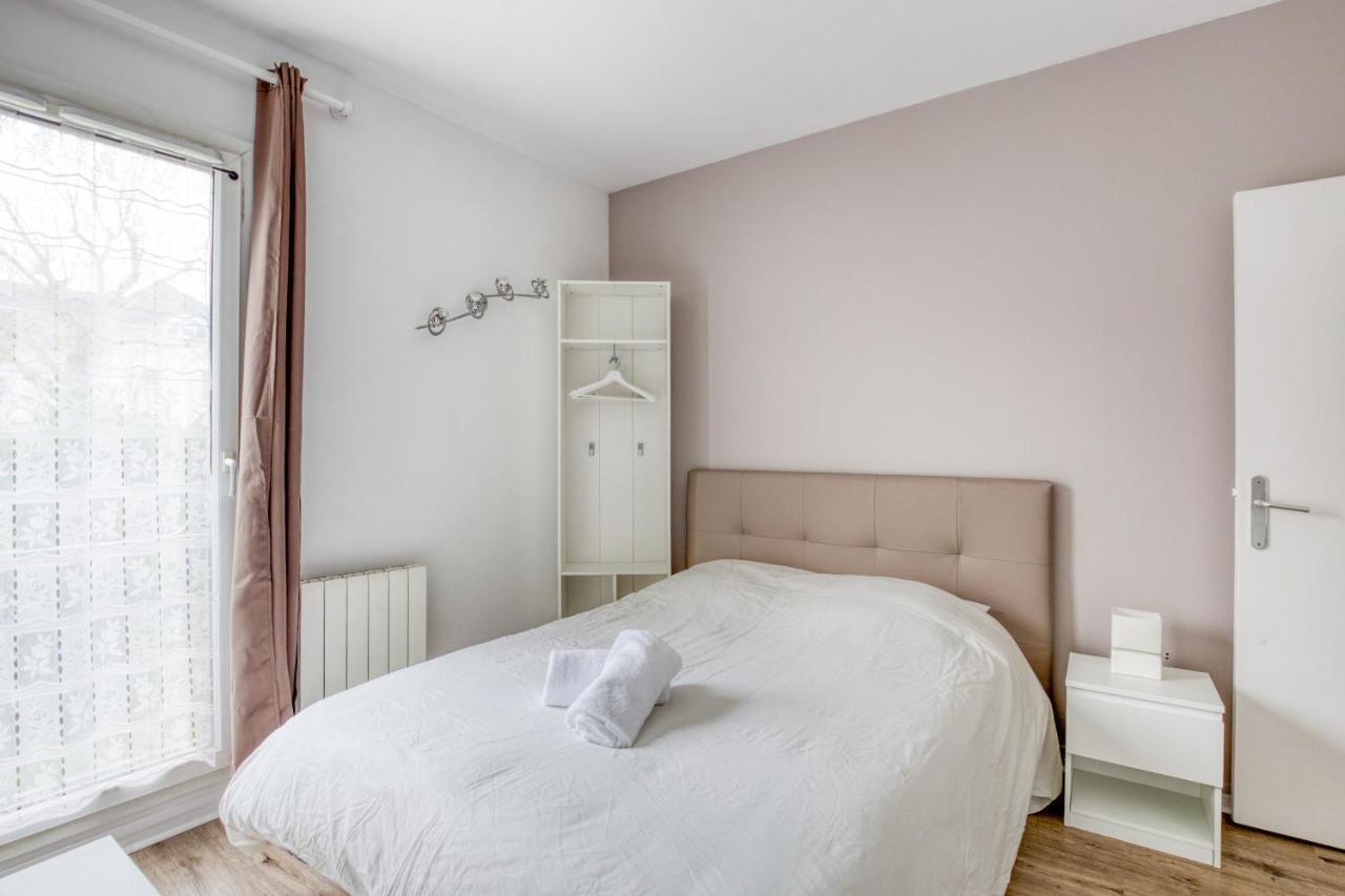 Le Petit Magny Apartment Luaran gambar